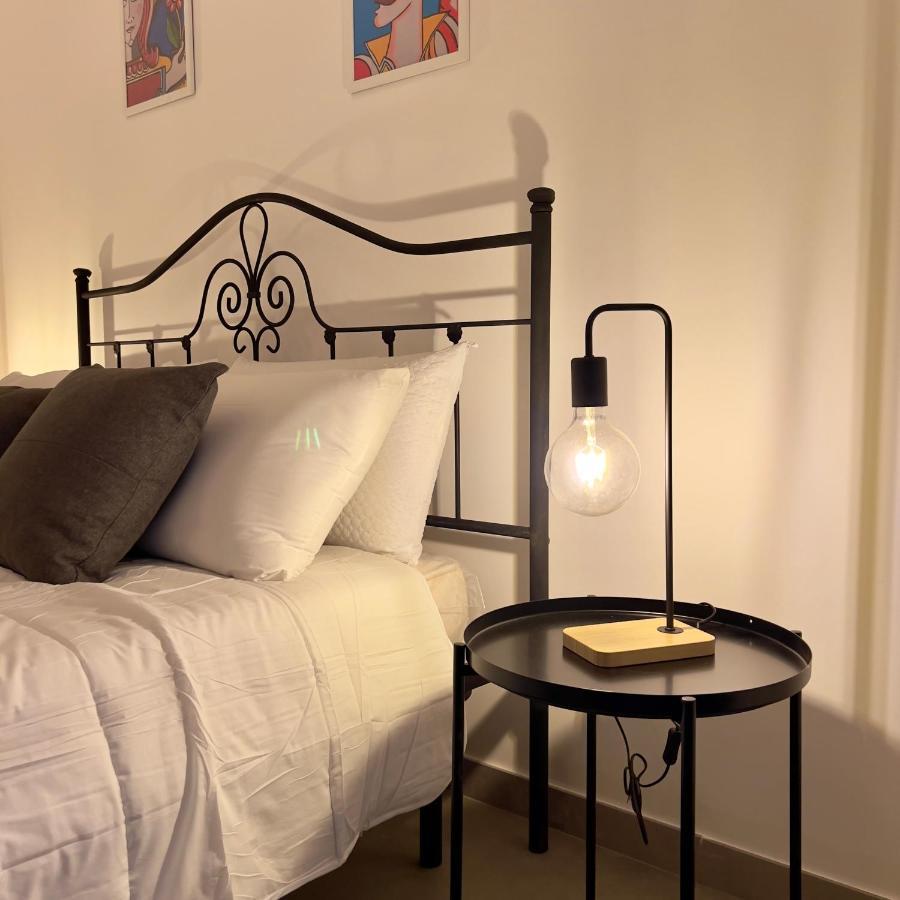 Grottebianche - Sicilian Apartment Катанія Екстер'єр фото